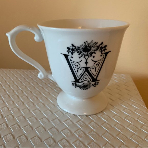 Anthropologie Initial W Cup - Picture 1 of 3